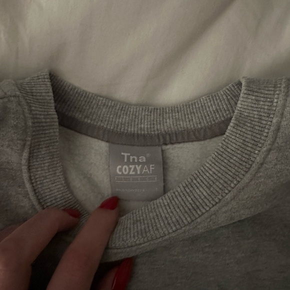 TNA Aritzia cozy AF grey sweater - Picture 2 of 4